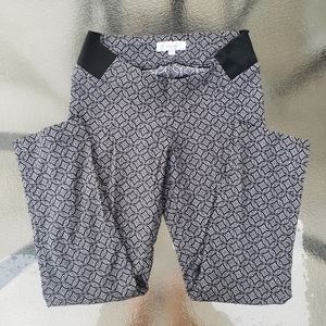 Maternity dress pant M